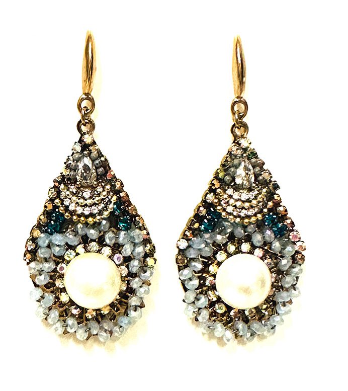 A pair of earrings with E2105 and crystals.