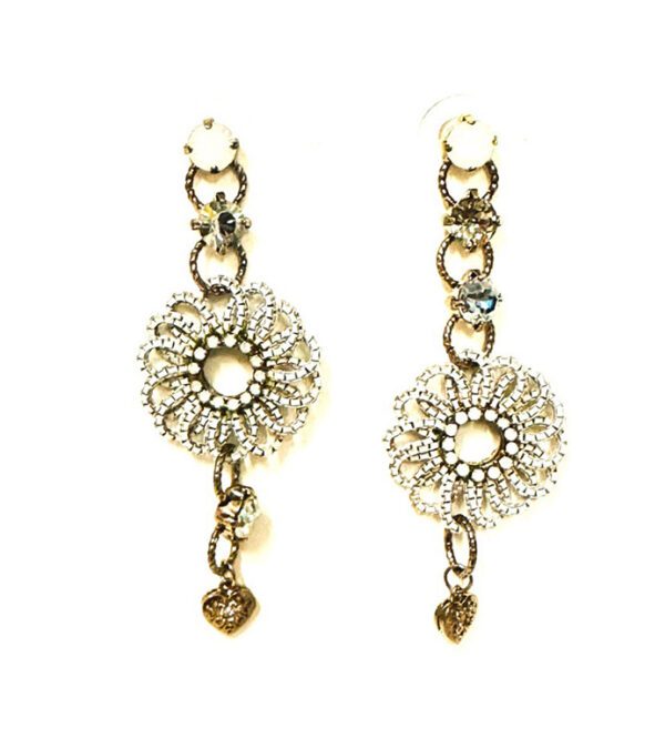 A pair of E2102 earrings with rhinestones and pearls.