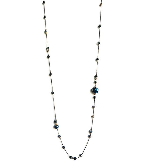 A long necklace with NK8901 (Smokey / Dark) beads.