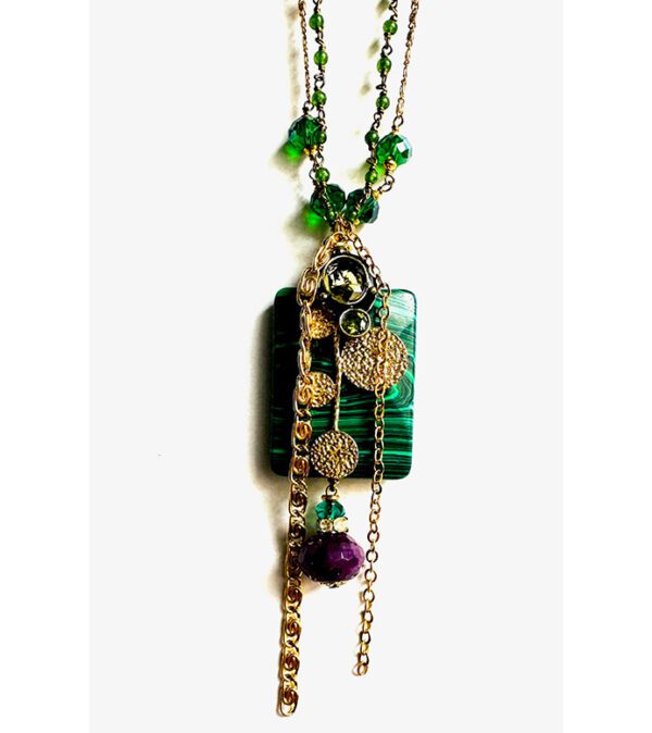 Product: NK1493
Revised Sentence: A necklace with a green glass pendant and a gold chain, NK1493.