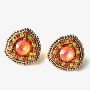 A pair of E9192 (Orange) stud earrings.