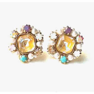 A pair of E9125 (Sand Opal) with colorful stones and pearls.